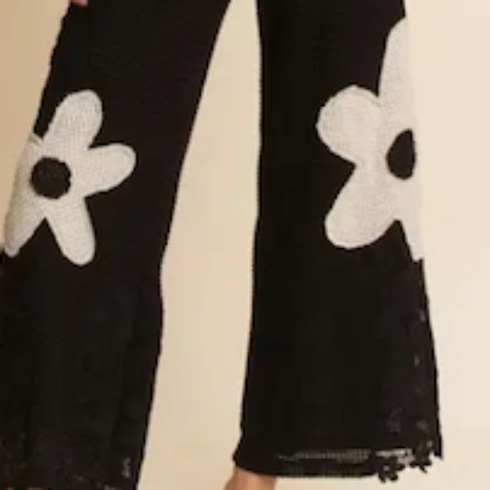 NEW Davi & Dani Waffle Knit Wide Leg Pants with Flower Patch & Lace Size L,M & S - Picture 5 of 15